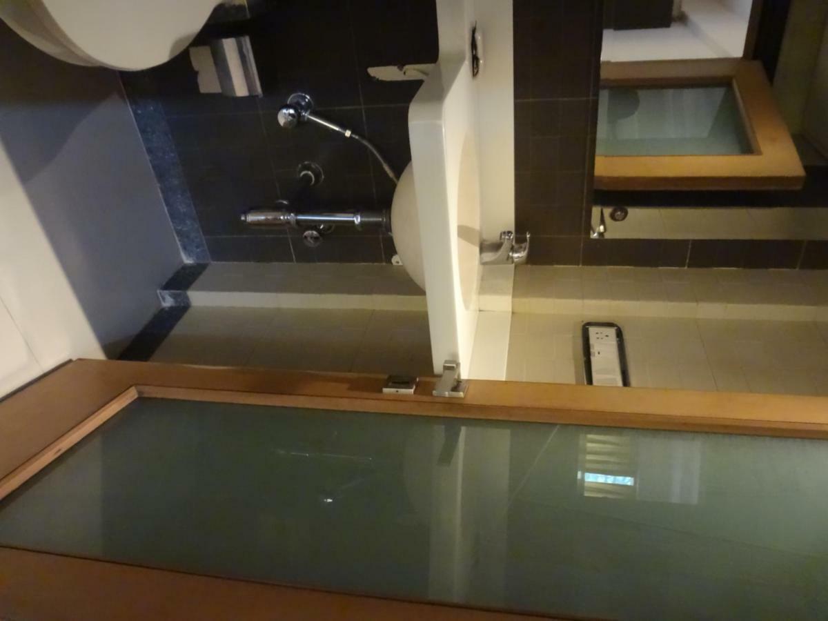 Hotel Sapna Marine Мумбаї Екстер'єр фото